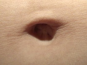 300人のへそ　サンプル画像05